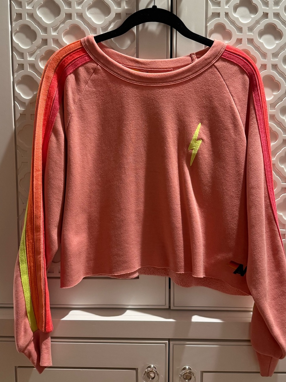 Aviator Nation Bolt Pink
Cropped Boyfriend
Sweatshirt